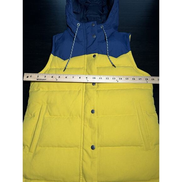 Patagonia Two-Tone Yellow and Navy Vest - Picture 3 of 9